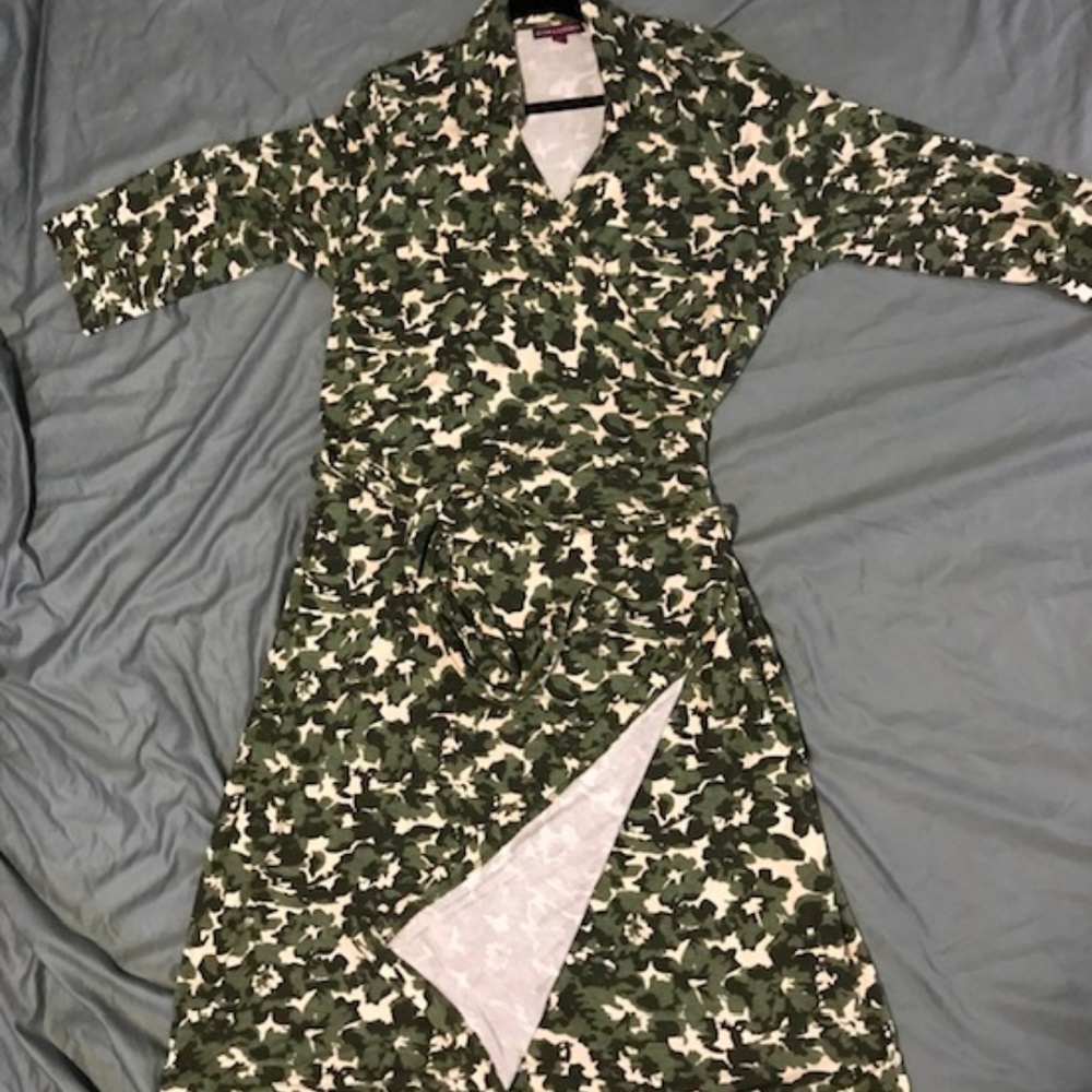 JESSICA LONDON Faux Wrap Maxi Dress.